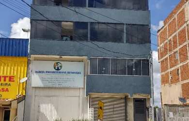 Imagem: O apartamento possui 2 Dormitórios, 2 Banheiros, 70m² de Área