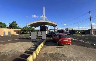 Imagem: A casa possui 2 Dormitórios, 1 Banheiro, 1 Vaga na garagem