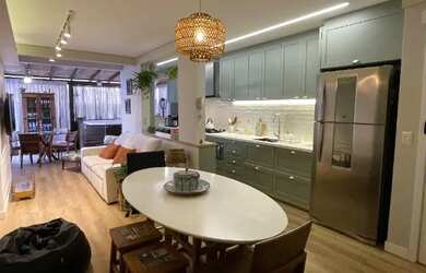 Imagem: O apartamento possui 2 Dormitórios, 2 Banheiros, 1 Vaga na