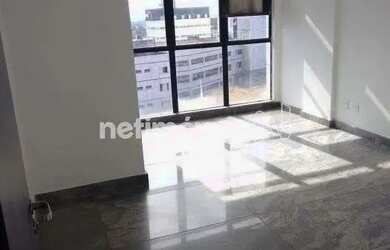 Imagem: O depósito possui 5 Vagas na garagem e 440m² de Área e está