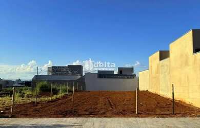 Imagem 3: Terreno disponível para venda 250 m² no bairro Aclimação em Uberlândia-MG