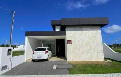 Imagem: A casa em condomínio possui 3 Dormitórios, 2 Banheiros, 2
