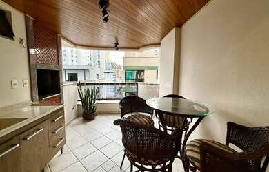 Imagem: O apartamento possui 3 Dormitórios, 2 Banheiros, 2 Vagas na