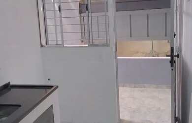 Imagem 5: Aluga Linda Casa. Varanda, Área de serviço, 40m² de Áreae1 Banheiro