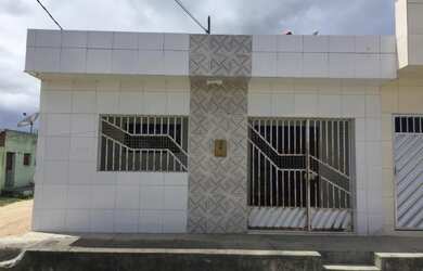 Imagem: A casa possui 2 Dormitórios, 90m² de Área e está localizado