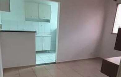 Imagem: O apartamento possui 2 Dormitórios, 1 Banheiro, 3 Vagas na