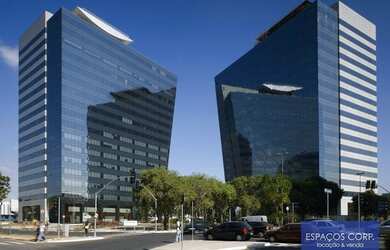 Imagem: O depósito possui 5 Vagas na garagem, 10.337m² de Área e