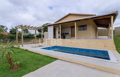 Imagem: A chácara possui 127m² de Área, Churrasqueira, Piscina, Varanda