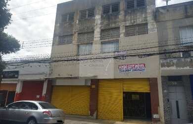 Imagem: O depósito possui 5 Vagas na garagem, 960m² de Área e está