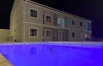 Imagem: A casa possui 2 Dormitórios, 1 Banheiro, 1 Vaga na garagem