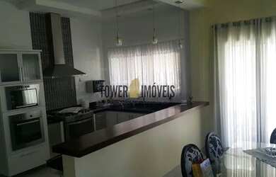 Imagem: A casa em condomínio possui 3 Dormitórios, 5 Banheiros, 4