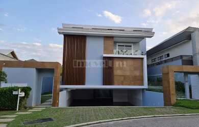 Imagem: A casa em condomínio possui 5 Dormitórios, 5 Banheiros, 5