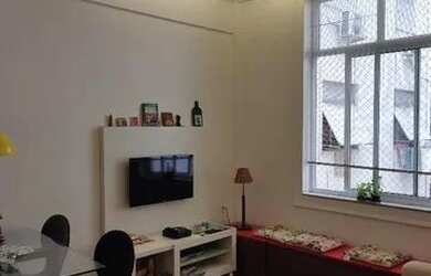 Imagem: O apartamento possui 2 Dormitórios, 1 Banheiro, 57m² de Área