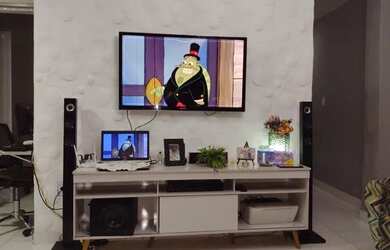 Imagem: A casa possui 3 Dormitórios, 2 Banheiros, 80m² de Área e