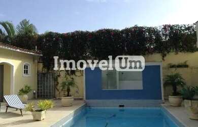 Imagem: A casa em condomínio possui 5 Dormitórios, 5 Banheiros, 5