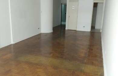 Imagem: O depósito possui 69m² de Área e está localizado em Centro