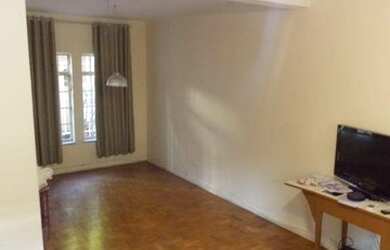 Imagem 6: Casa de vila com portão ao lado da Faria Lima/Hélio Pellegrino