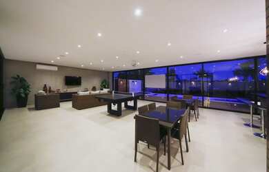 Imagem 10: Casa de condomínio para venda possui 700 metros quadrados com 4 quartos