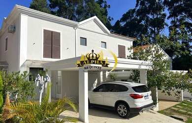 Imagem: A casa em condomínio possui 4 Dormitórios, 3 Banheiros, 2