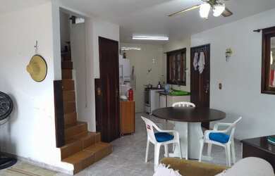 Imagem: A casa em condomínio possui 2 Dormitórios, 2 Banheiros, 2