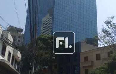 Imagem: O depósito possui 5 Vagas na garagem, 1.014m² de Área e