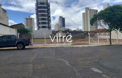 Imagem: O terreno possui 1.480m² de Área e está localizado em Osvaldo