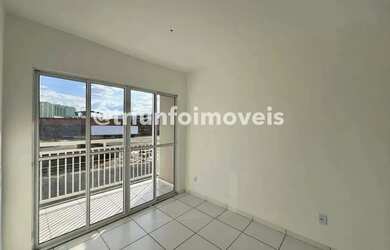 Imagem: O apartamento possui 2 Dormitórios, 1 Banheiro, 2 Vagas na