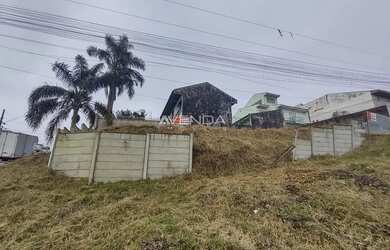 Imagem: O terreno possui 200m² de Área e está localizado em Bairro