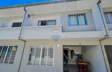 Imagem 3: Sobrado no centro de Matinhos à 4 quadras do Mar