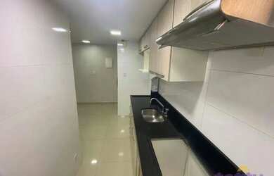 Imagem 4: Venda de apartamento de 3 quartos na Colina. Com armários e amplamente reformado