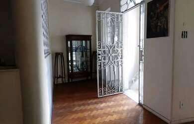 Imagem: A casa em condomínio possui 3 Dormitórios, 1 Banheiro, 1 Vaga