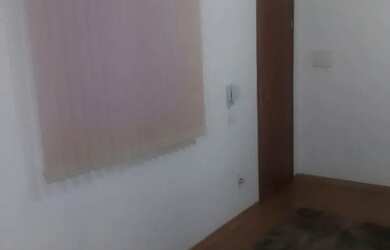 Imagem: O apartamento possui 2 Dormitórios, 1 Banheiro e Churrasqueira