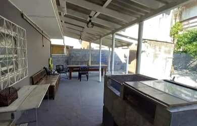 Imagem 15: Prédio Residencial com 4 apartamentos, faturamento R$ 7 mil mensal, TROCO POR CARROS em Fl