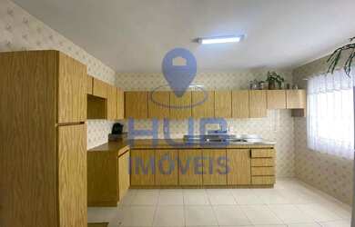 Imagem: O apartamento possui 3 Dormitórios, 1 Banheiro, 1 Vaga na garagem