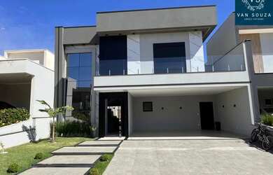 Imagem: A casa em condomínio possui 3 Dormitórios, 3 Banheiros, 4