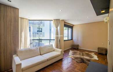 Imagem: O apartamento possui 1 Dormitório, 1 Banheiro, 1 Vaga na garagem