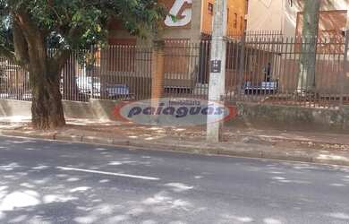 Imagem: O apartamento possui 3 Dormitórios, 1 Banheiro, 1 Vaga na garagem