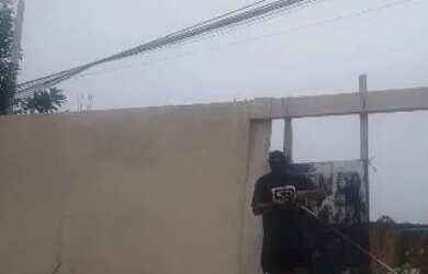 Imagem: O terreno possui 270m² de Área e está localizado em Campo