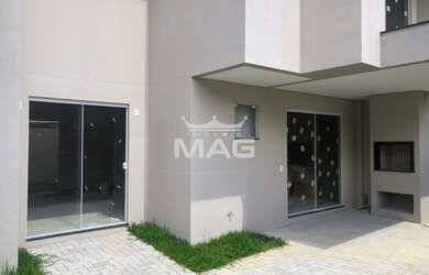 Imagem: A casa possui 3 Dormitórios, 1 Banheiro, 1 Vaga na garagem