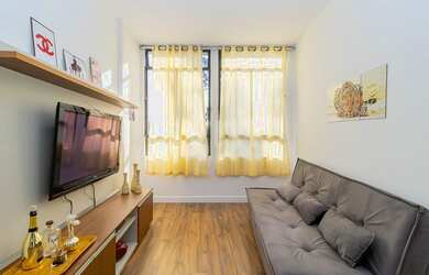 Imagem: O apartamento possui 2 Dormitórios, 1 Banheiro, 53m² de Área