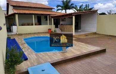 Imagem: A casa em condomínio possui 3 Dormitórios, 3 Banheiros e 271m²