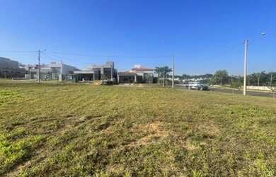 Imagem: O terreno possui 464m² de Área e está localizado em Portal