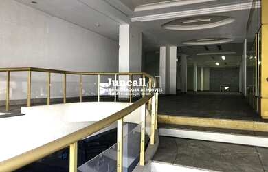 Imagem: O depósito possui 900m² de Área e está localizado em Barro