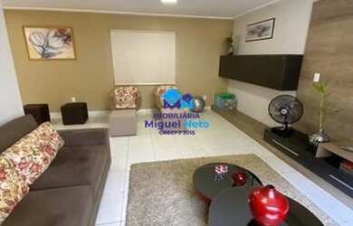 Imagem: A casa possui 4 Dormitórios, 3 Banheiros e 260m² de Área