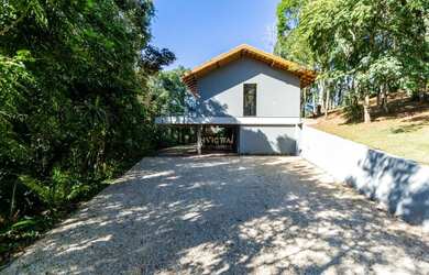 Imagem: A casa em condomínio possui 4 Dormitórios, 5 Banheiros, 5