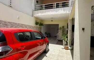 Imagem 3: Casa no Aeroporto. 230m² de Área, 3 Vagas na garageme3 Dormitórios