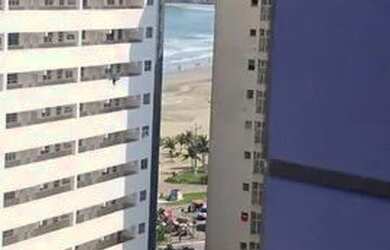 Imagem: O apartamento possui 2 Dormitórios, 2 Banheiros, 90m² de Área