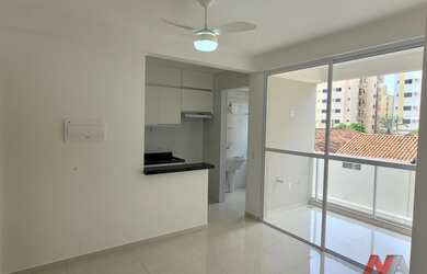 Imagem: O apartamento possui 1 Dormitório, 1 Banheiro, 1 Vaga na garagem