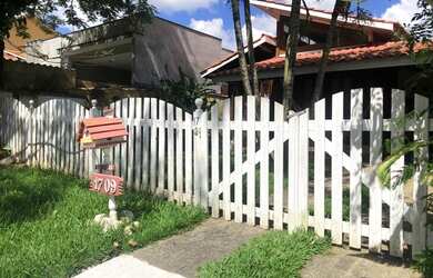 Imagem: A casa em condomínio possui 3 Dormitórios, 3 Banheiros, 2