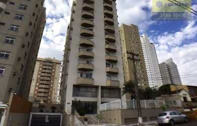 Imagem: O apartamento possui 1 Dormitório, 1 Banheiro, 1 Vaga na garagem